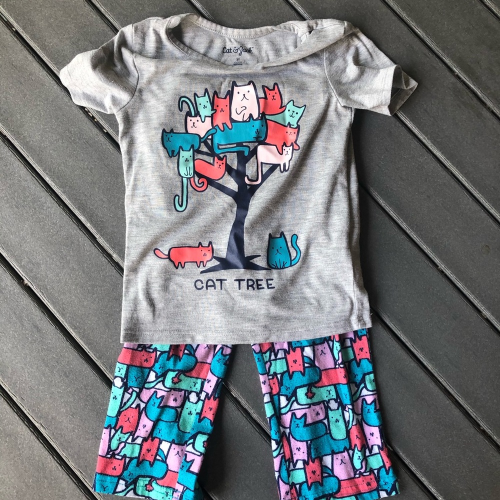 Cat & Jack 🍒 pajama set